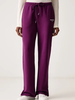 Trussardi spodnie dresowe damskie z bawełną fioletowy