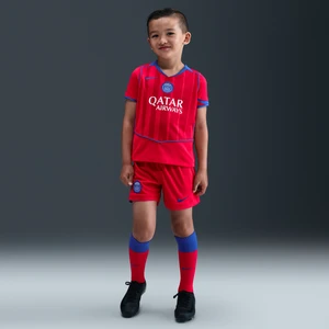 Trzyczęściowy strój piłkarski dla małych dzieci Nike Dri-FIT Total 90 Paris Saint-Germain Stadium 2025/26 (wersja trzecia) - Czerwony