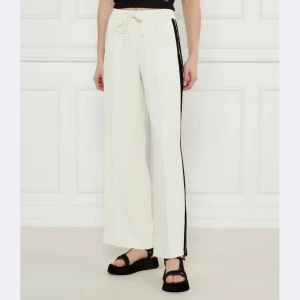 TWINSET Spodnie | flare fit