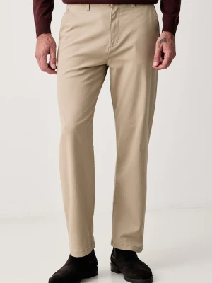 U.S. Polo Assn. spodnie męskie bawełniane z elastanem RELAXED FIT CHINO beżowy