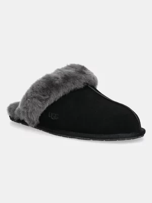 UGG - Kapcie zamszowe Scuffette II 1106872-BCGR