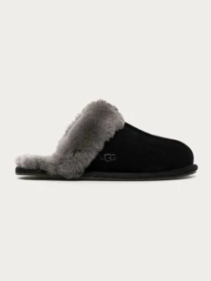 UGG - Kapcie zamszowe Scuffette II 1106872-BCGR