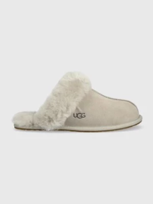 UGG Kapcie zamszowe Scuffette II kolor szary 1106872.GOA