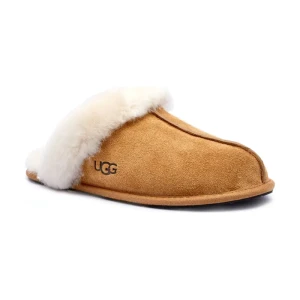 Zdjęcie produktu UGG Ocieplane obuwie domowe W SCUFFETTE II | shearling | z dodatkiem wełny | zamsz