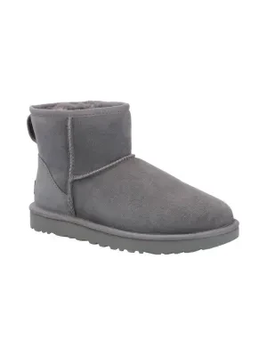 UGG Skórzane śniegowce W Classic Mini II