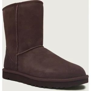 UGG Śniegowce W Classic Short II | wełna | zamsz