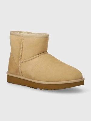 UGG śniegowce zamszowe Classic Mini II kolor beżowy 1016222