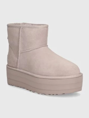 UGG śniegowce zamszowe Classic Mini Platform kolor fioletowy 1134991-PSK