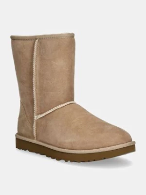 UGG śniegowce zamszowe Classic Short II kolor beżowy 1016223-SAN