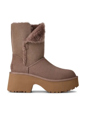 UGG śniegowce zamszowe Esmee Boot kolor beżowy 1171533.CRBO