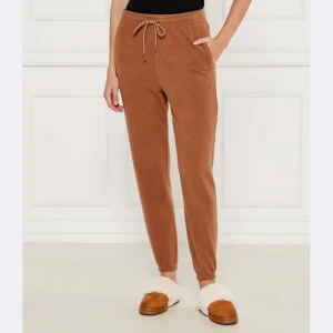 UGG Spodnie jogger CASSADY | Regular Fit