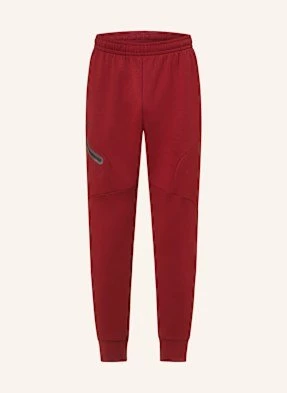 Under Armour Spodnie Dresowe Unstoppable rot