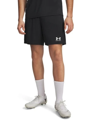 Under Armour Szorty sportowe "Challenger Core Short" w kolorze czarnym rozmiar: S