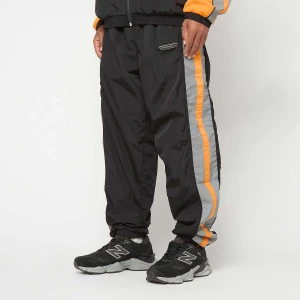 Under Armour UA x Mansory Icon Track Pants mężczyźni Spodnie dresowe czarny rozmiar Odzież