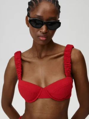 Undress Code biustonosz kąpielowy Capri Sun Bikini Top kolor czerwony usztywniona miseczka 922