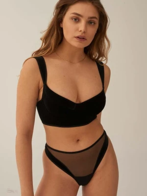 Undress Code top 464 Strong Attitude Top Black kolor czarny