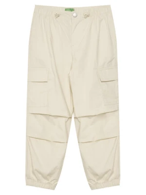 United Colors Of Benetton Spodnie materiałowe 4L2VCF046 Beżowy Relaxed Fit