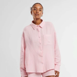 Urban Classics Ladies Oversized Musselin Blouse kobiety Koszule różowy rozmiar Odzież