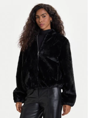 Vero Moda Futro Sonjaliga 10331291 Czarny Regular Fit