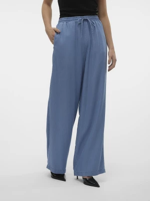 Vero Moda Spodnie "Bree" w kolorze błękitnym rozmiar: XS/L30