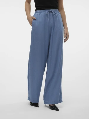 Vero Moda Spodnie "Bree" w kolorze błękitnym rozmiar: L / L30