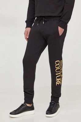 Versace Jeans Couture spodnie dresowe bawełniane kolor czarny z nadrukiem 76GAAT00 CF01T