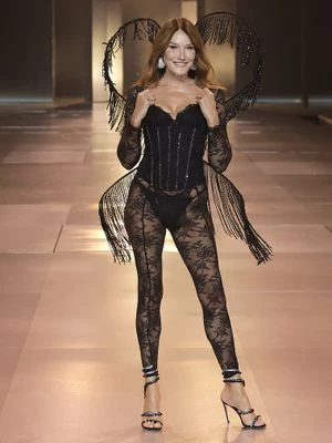 Very Sexy Kombinezon z koronki Rose Lace Balconette Catsuit Victoria's Secret