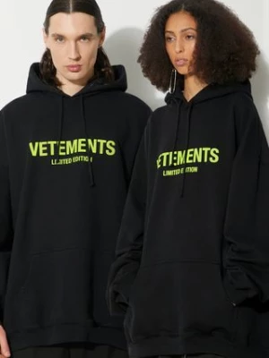 VETEMENTS bluza Limited Edition Logo Hoodie kolor czarny z kapturem z nadrukiem UE64HD600X