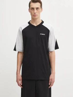 VETEMENTS t-shirt bawełniany Cut-Up V-Neck męski kolor czarny z aplikacją UH76TR265BG