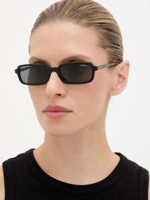 VOGUE okulary przeciwsłoneczne damskie kolor czarny 0VO5666S