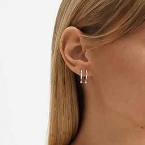 W.KRUK Kolczyki srebrne z diamentami laboratoryjnymi Czułość