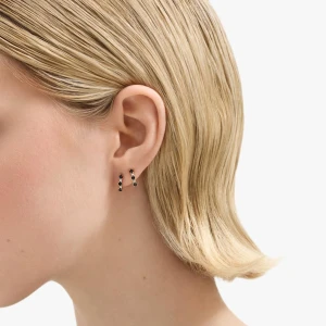 W.KRUK Kolczyki złote z czarnymi szafirami