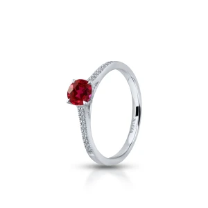 W.KRUK Pierścionek białe złoto z brylantami i rubinem