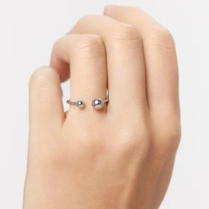 W.KRUK Pierścionek srebrny z kulkami