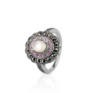 W.KRUK Pierścionek srebrny z markasytami i masą perłową