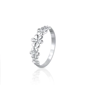 W.KRUK Pierścionek srebrny z motywem niezapominajki