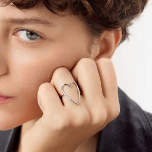 W.KRUK Srebrny pierścionek z sercem