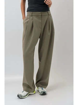 Weekday Spodnie w kolorze khaki rozmiar: 38