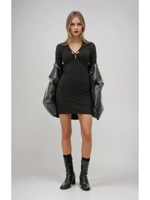 Weekday Sukienka w kolorze czarnym rozmiar: M