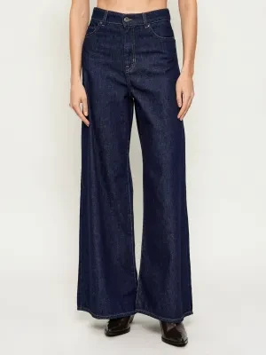 Weekend MaxMara Jeansy WKDVEGA | flare fit