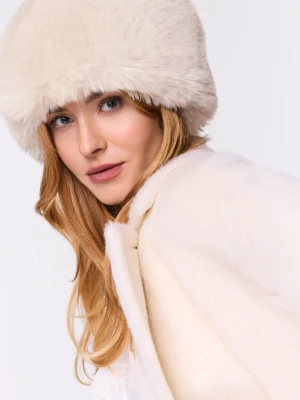 Wełniana czapka z futrem w kremowym kolorze TARANKO