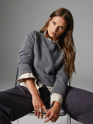 WEŁNIANY SWETER LAURA SZARY M - Flawless