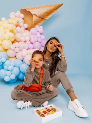 Welurowy dres dziecięcy NEMO - ciemny beż  magmac 