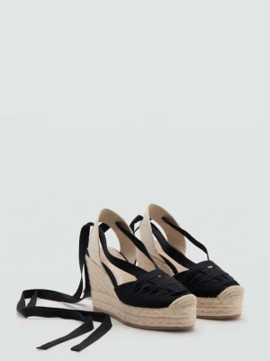 Wiązane buty na koturnie z łączonych materiałów czarny - Teen - - MANGO TEEN
