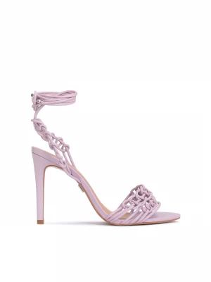 Wiązane sandały damskie w modnym fioletowym kolorze Kazar