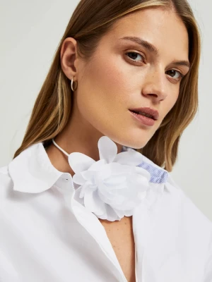 Wiązany choker z materiałowym kwiatem biały Moodo