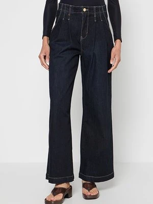 Wide leg Apart