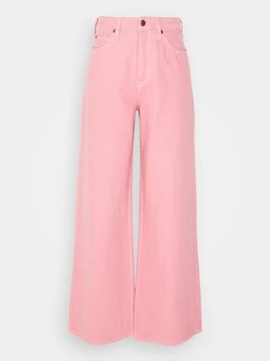 Wide leg Lee