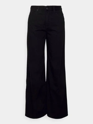 Wide leg Lee