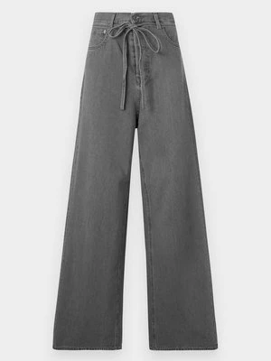 Wide leg Replay